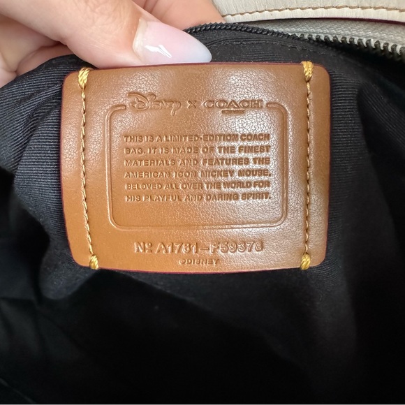 RARE DISNEY X COACH Charlie backpack large chalk white with Mickey Mouse - Picture 3 of 15